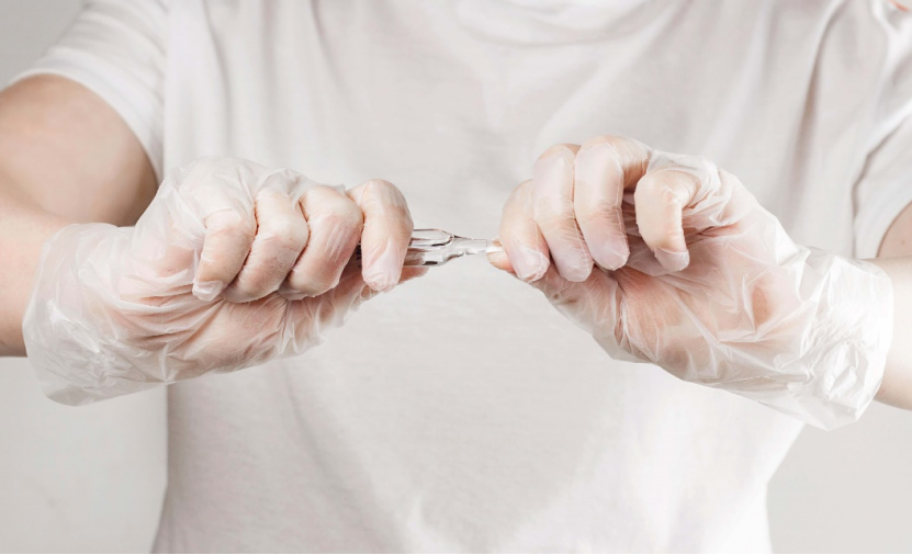 1Vinyl Gloves vs Polyethylene Gloves