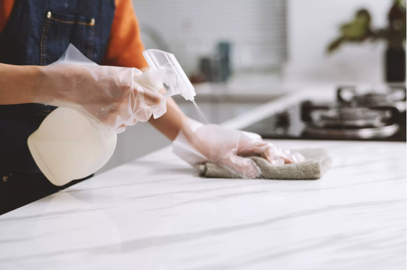 2Vinyl Gloves vs Polyethylene Gloves