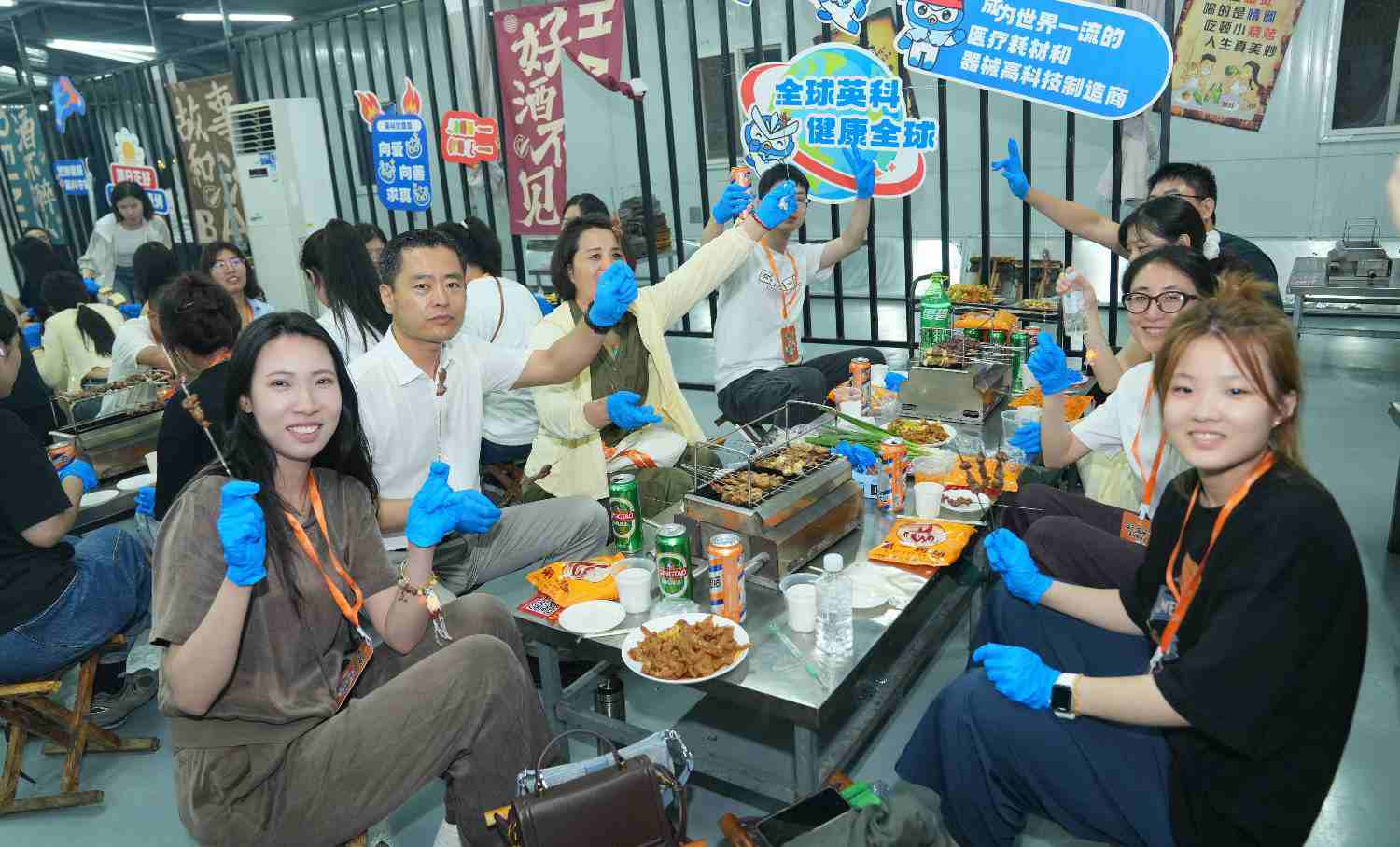 INTCO Medical turns Zibo's barbecue into a product showcase. 