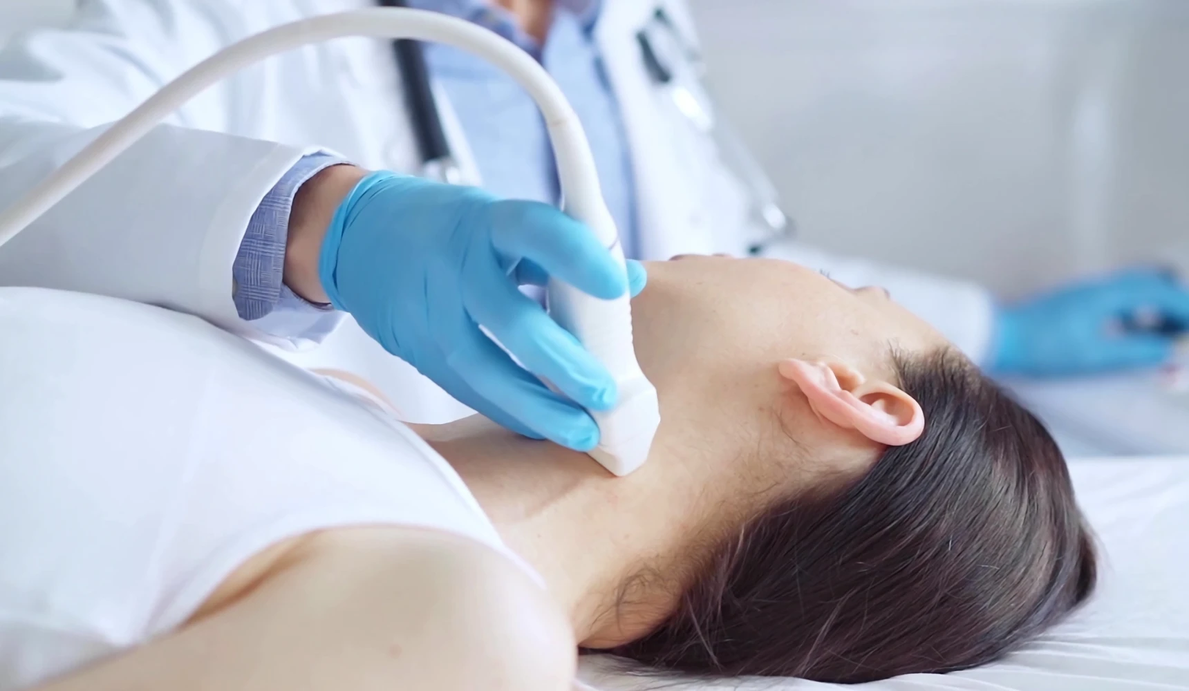 Nitrile Gloves for Facial Treatments