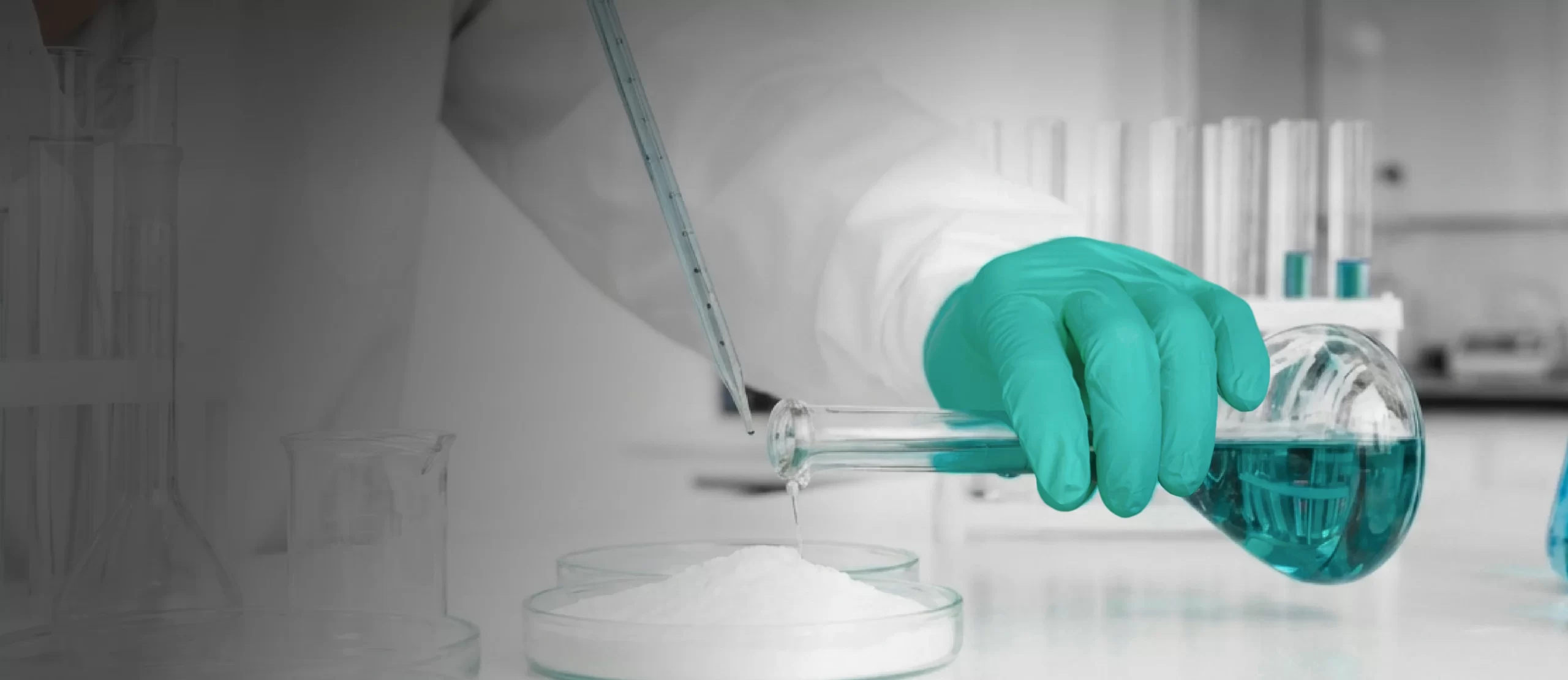 ChemTuff™ Disposable Nitrile Gloves