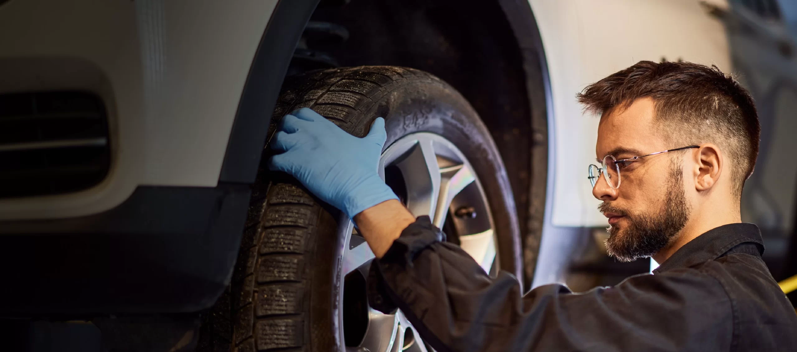 Disposable Nitrile Gloves (9