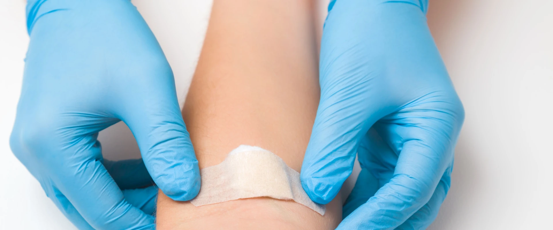 Non-Latex Medical Gloves for Healthcare Providers